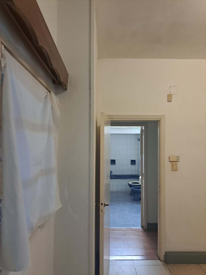 Casa 2 dormitorios en alquiler:Fischerton.